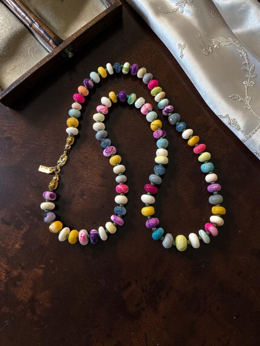 Hand-tied Opal Smooth Bead Necklace by Fucci Minnulli - Picture 2 of 5